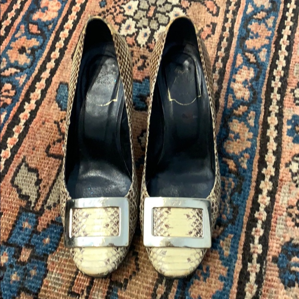 Classic snakeskin Roger Vivier buckle pump